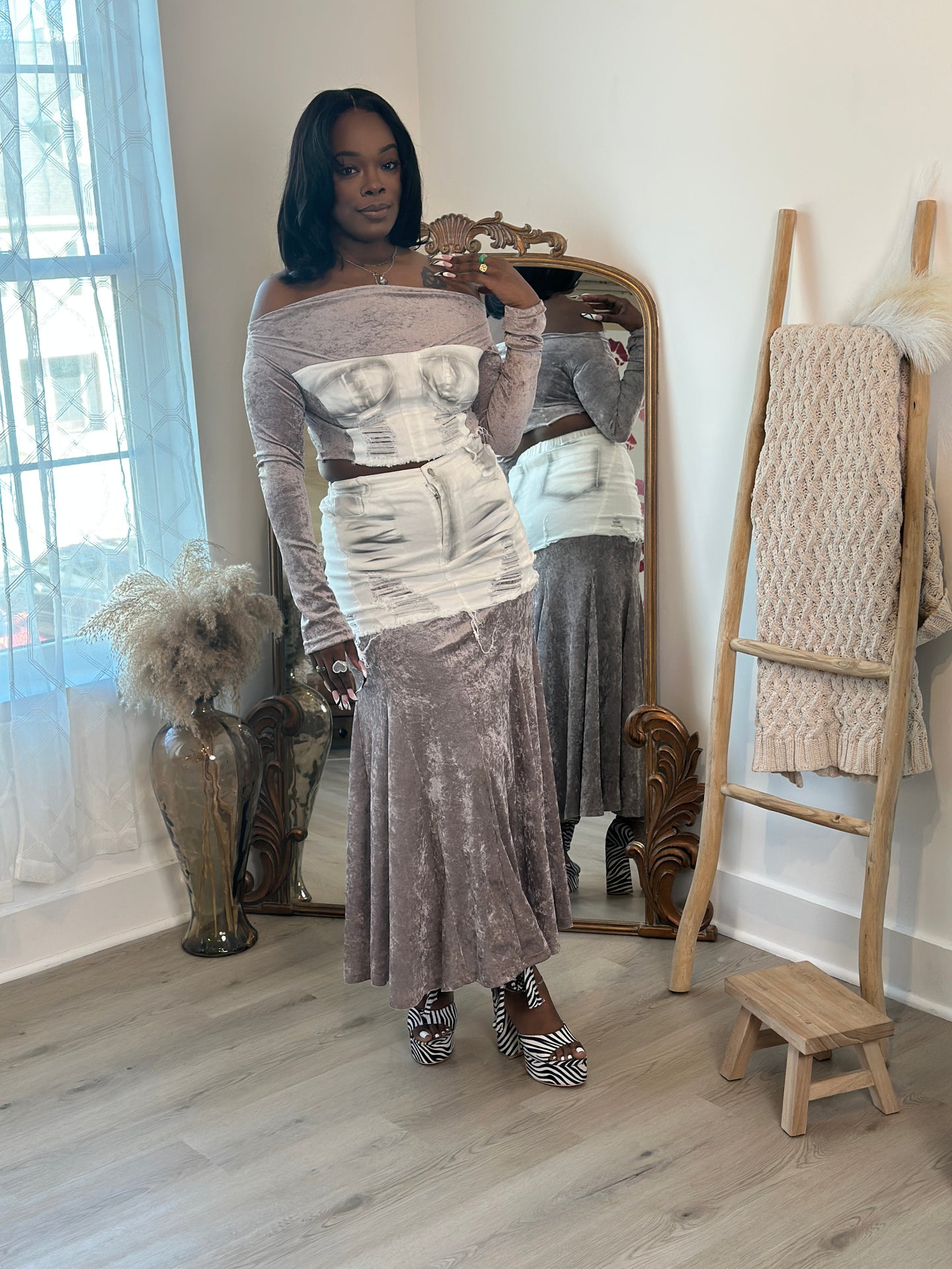 BOBBYS BROWN SKIRT SET